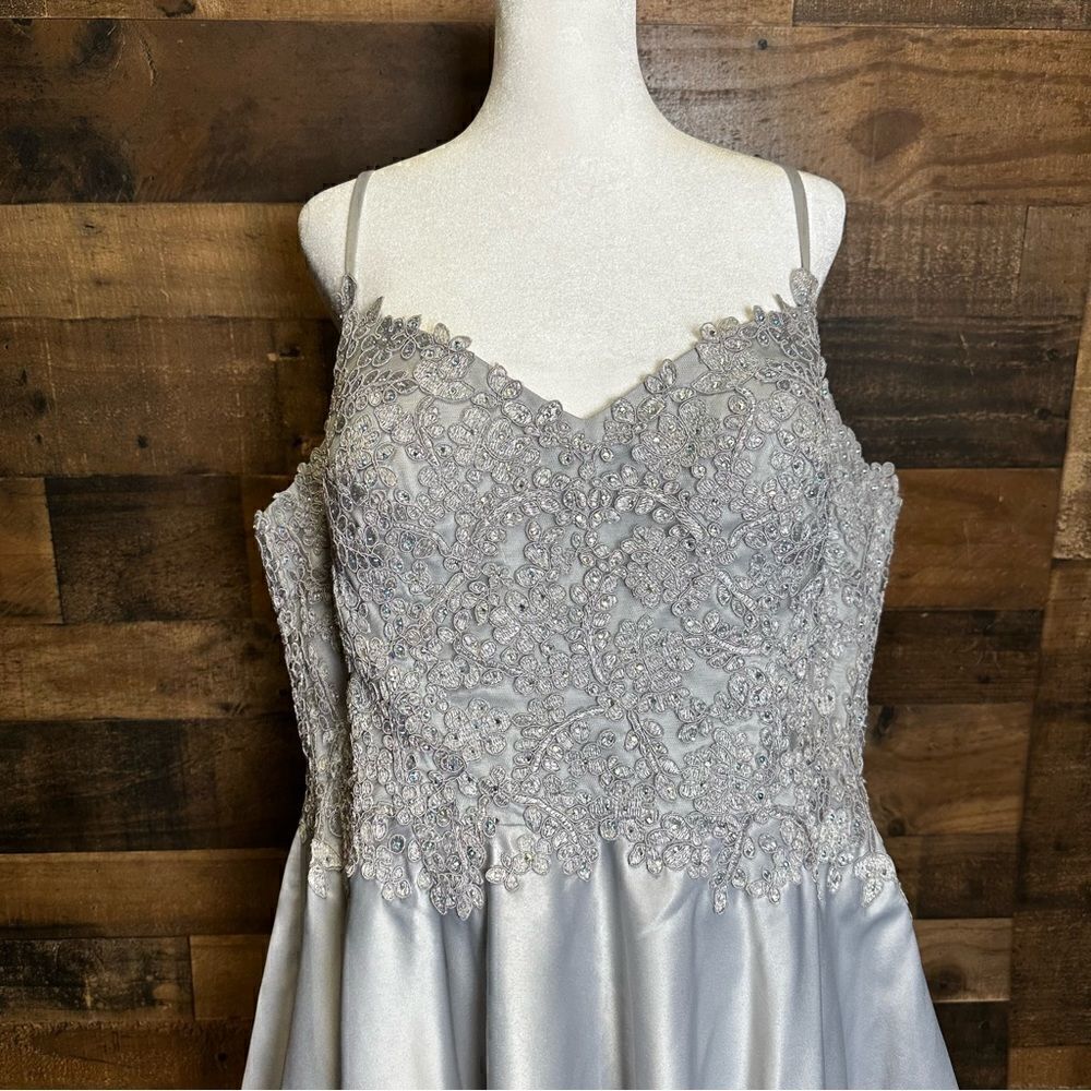 May Queen Grey dress size 16